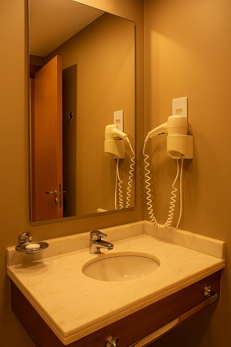 Flat Equipado - Ao Lado do Shopping Ibirapuera e Parque Ibir