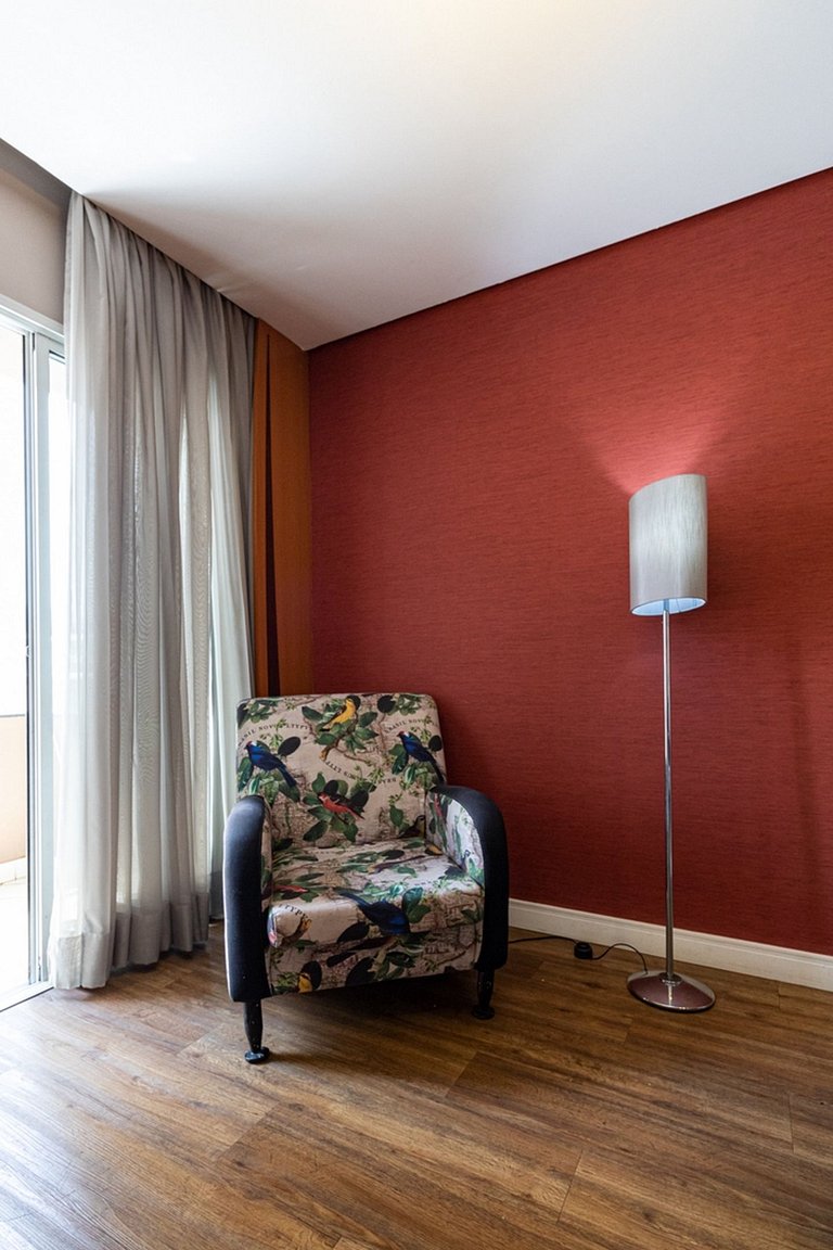 Flat Near Ibirapuera Park with Parking Space