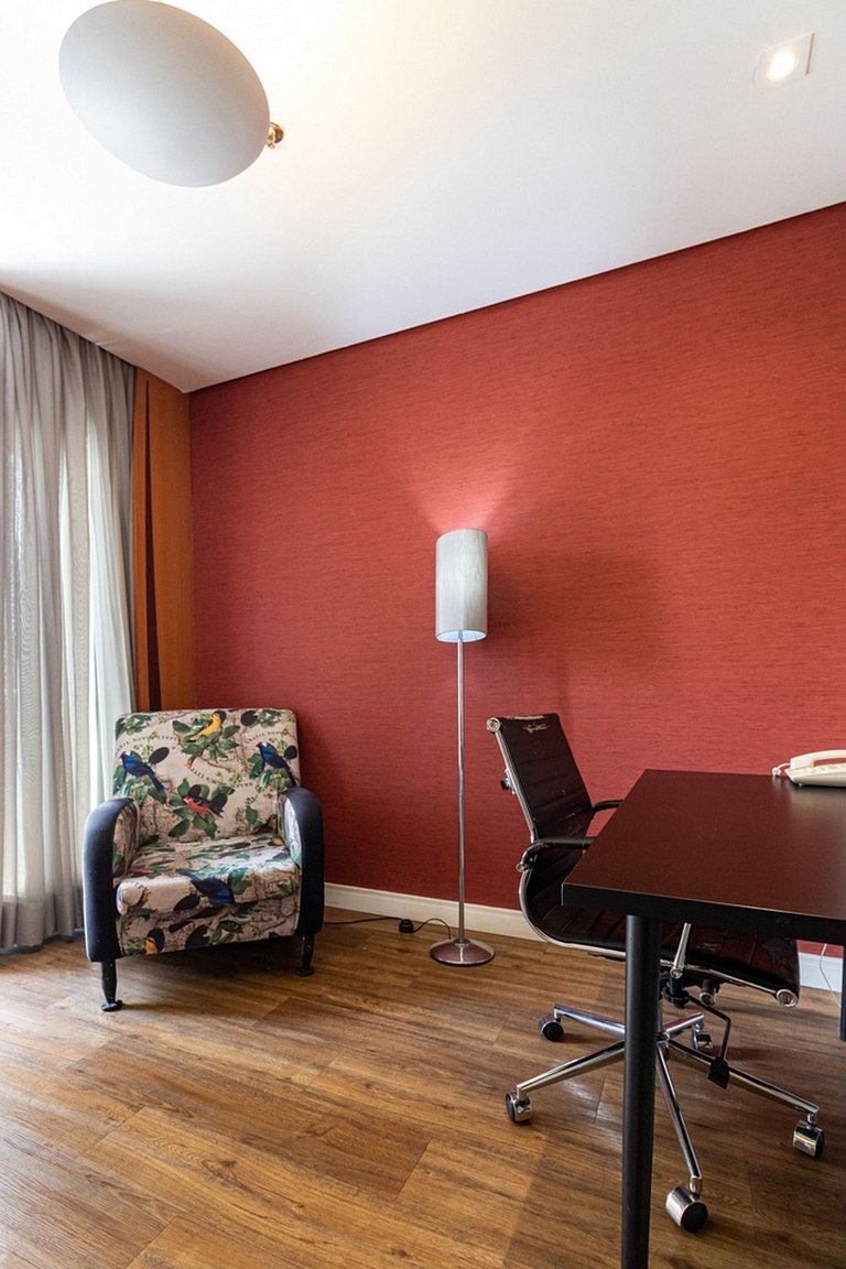 Flat Near Ibirapuera Park with Parking Space