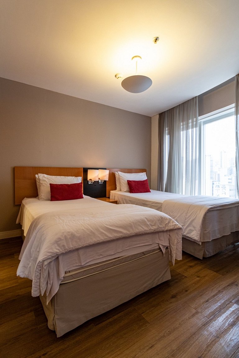 Flat Near Ibirapuera Park with Parking Space