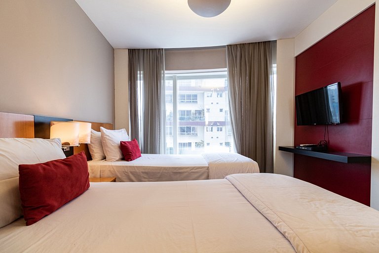 Flat Near Ibirapuera Park with Parking Space