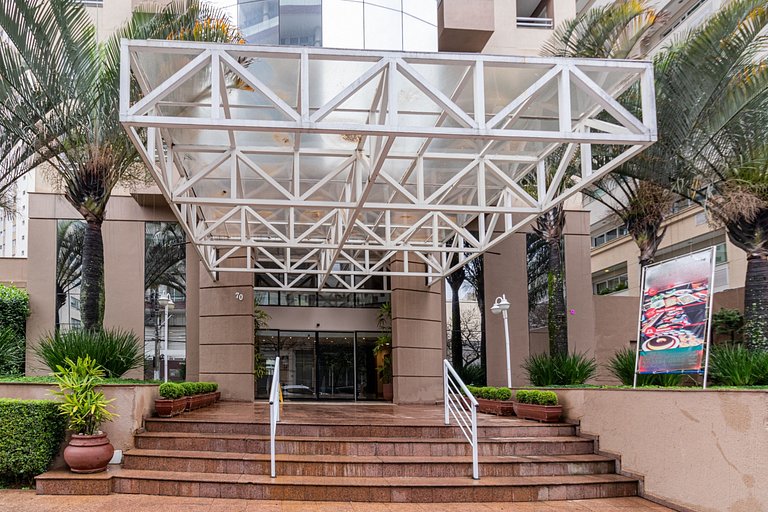 Flat Near Ibirapuera Park with Parking Space