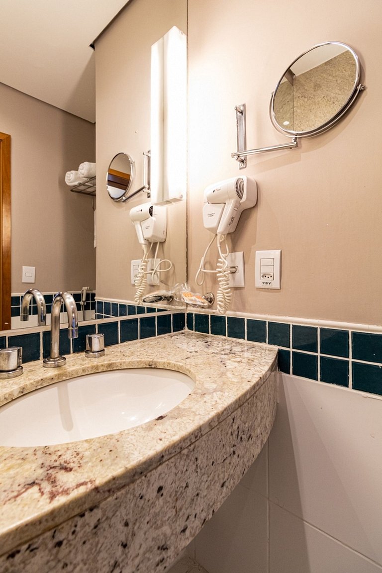 Flat Near Ibirapuera Park with Parking Space