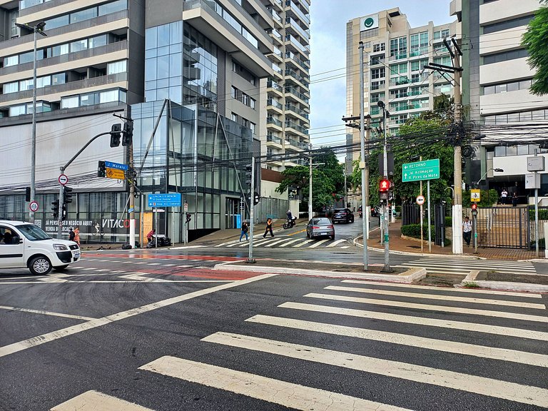 Studios Próximos ao Metrô Vergueiro e HCor