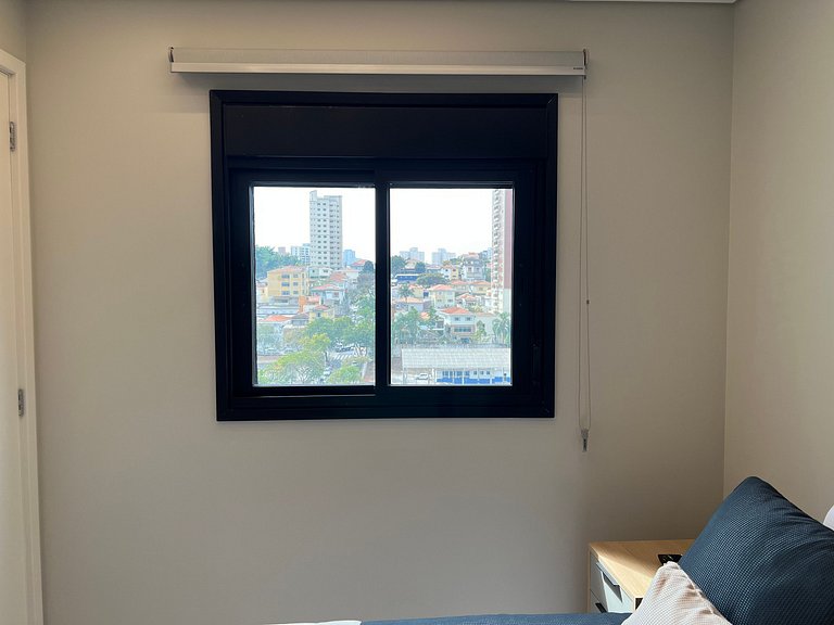 Studio com varanda perto do metrô