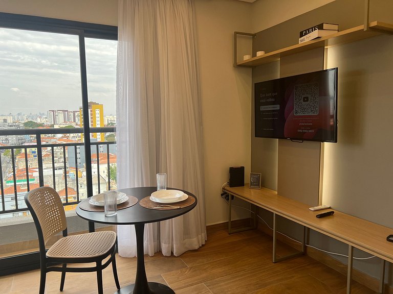 Studio com academia e lavanderia no prédio