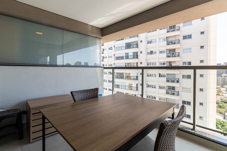 Suíte com Piscina & Cozinha Completa - Brooklin Morumbi, SP