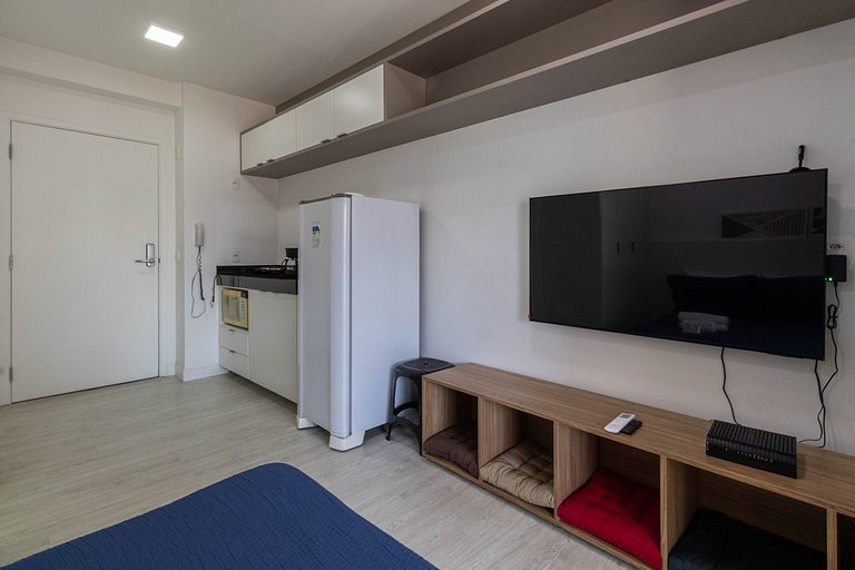 Suíte com Piscina & Cozinha Completa - Brooklin Morumbi, SP