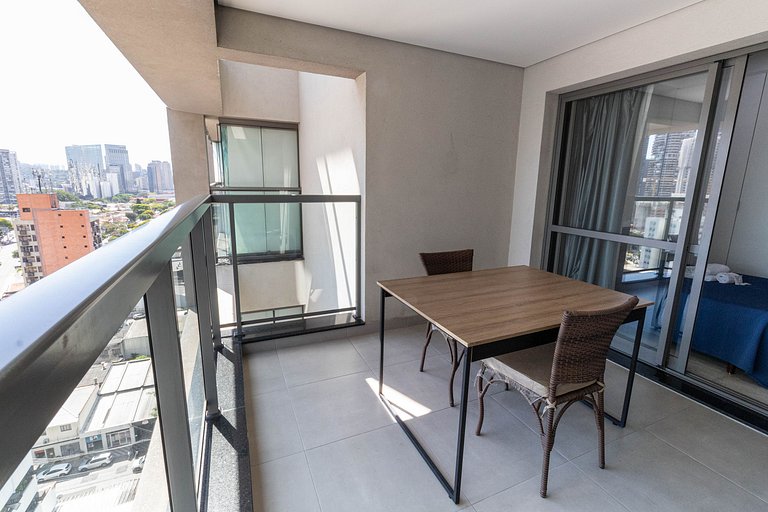 Suíte com Piscina & Cozinha Completa - Brooklin Morumbi, SP