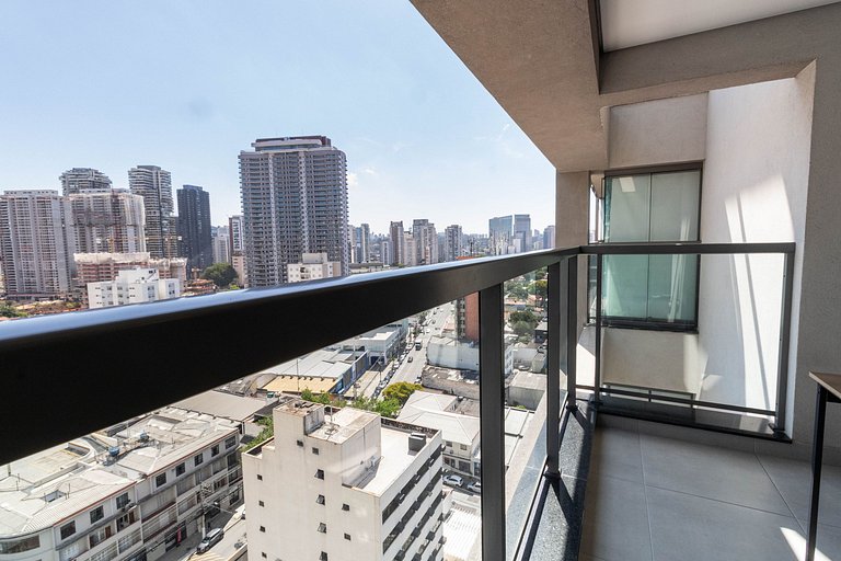 Suíte com Piscina & Cozinha Completa - Brooklin Morumbi, SP