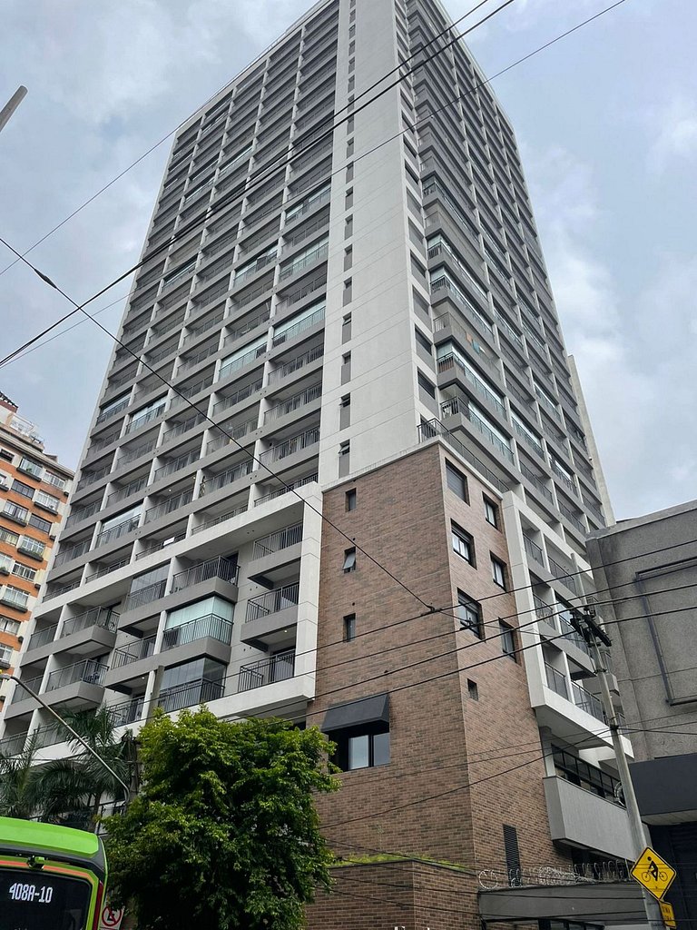 Seu Refúgio com Estilo CoLiving na Consolação: Moderno, Cone