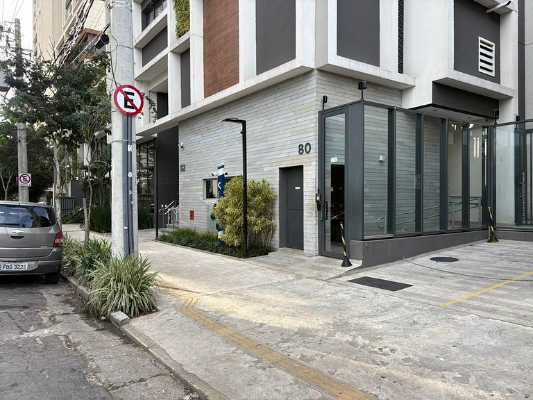 Studio Sofisticado no Brooklin com Metrô ao Lado